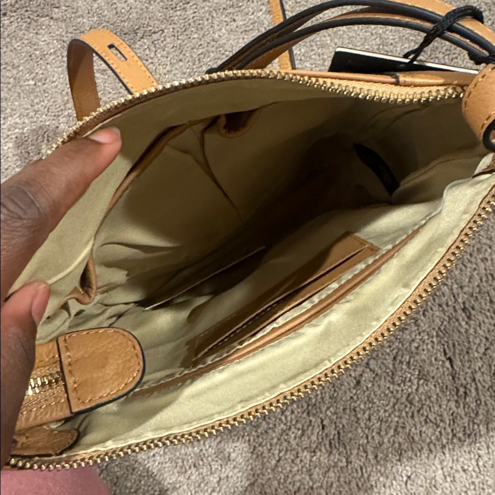 Lodis Cortado Stellene Tan Leather Crossbody Bag Pebbled Front Pocket - Picture 4 of 6